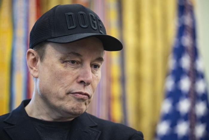 Grok limita a usuarios de pago la edición de imágenes tras la polémica de los desnudos