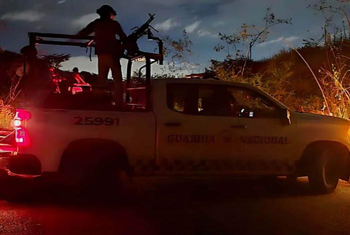 Guardia Nacional abate a tres presuntos delincuentes en los límites de Aguililla y Apatzingán