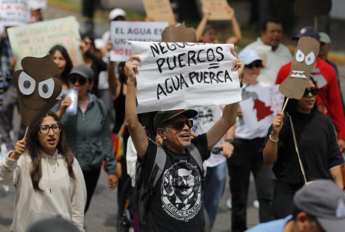 Habitantes de Guadalajara alertan de agua contaminada durante el Agua KK Fest
