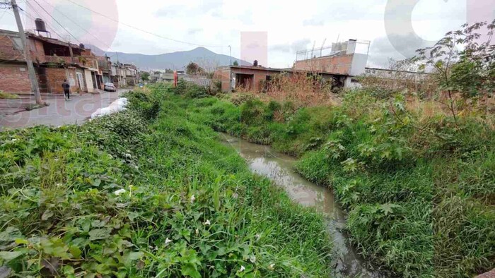 Hacen llamado a autoridades para limpiar río en la colonia Jaime Nuno