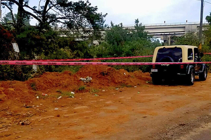 Hallan a hombre ejecutado en un Jeep en la carretera Pátzcuaro-Zirahuén; cerca había un cráneo