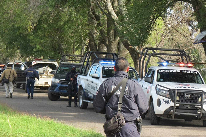 Hallan a hombre ejecutado dentro de canal de riego en Tarímbaro