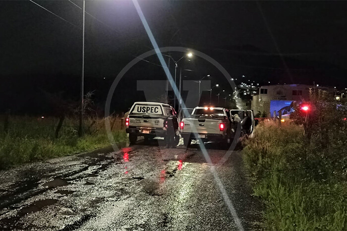 Hallan a mujer asesinada cerca de Arko San Pedro, en Morelia; le dejaron una cartulina escrita