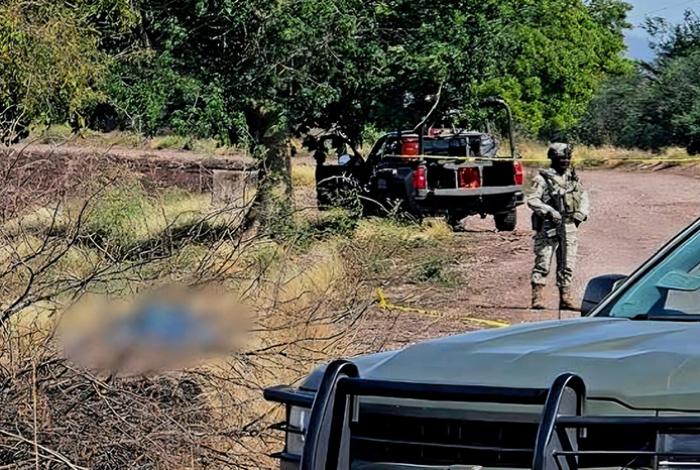 Hallan a mujer asesinada a balazos en carretera del municipio de Buenavista