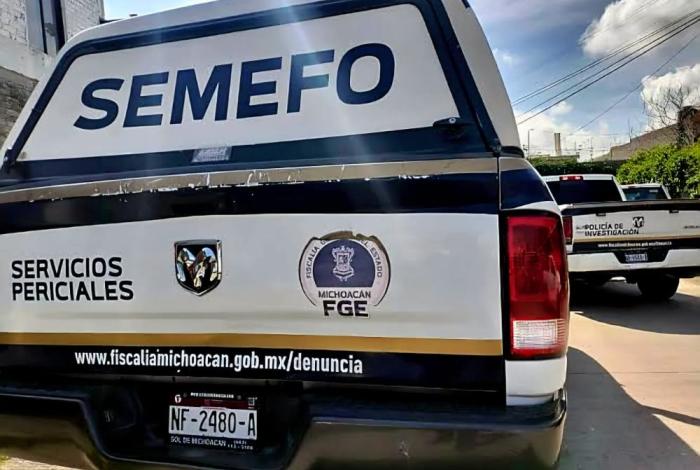 Hallan a un hombre asesinado en baldío de Lázaro Cárdenas