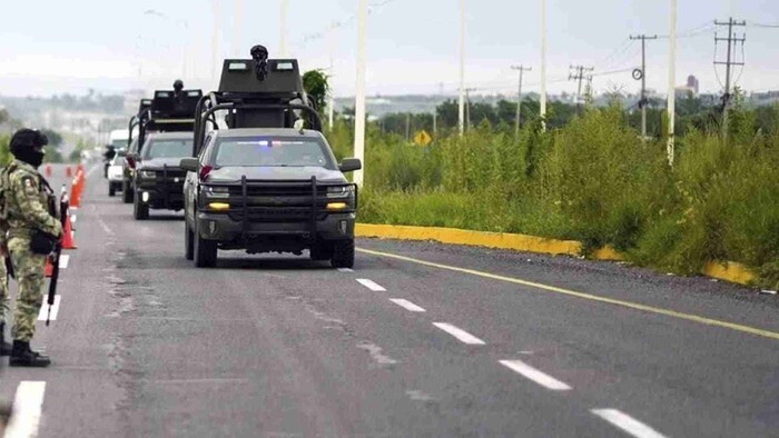 Hallan cuerpos apilados en la autopista Culiacán-Mazatlán