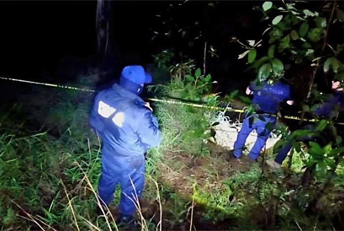 Hallan restos humanos en barranca de Ario de Rosales