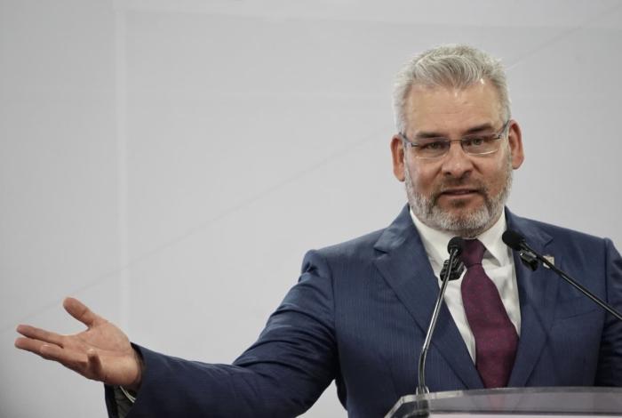 Hasta 20 municipios sin recursos para cerrar el año, reconoce Bedolla