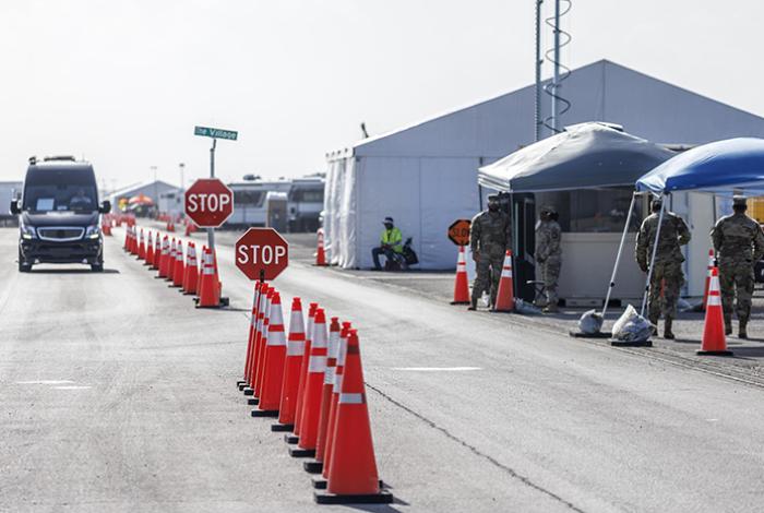 Hay 78 mexicanos detenidos en ‘Alligator Alcatraz’; prohíben transferir más migrantes