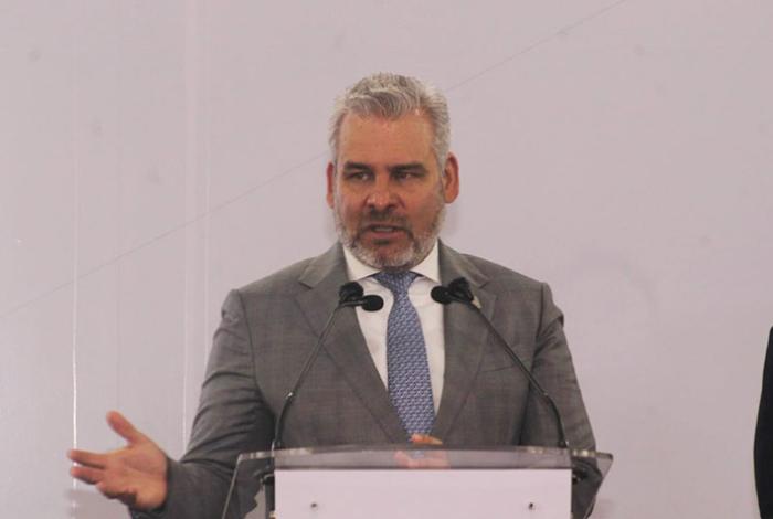 Hay cero tolerancia al maltrato animal en Michoacán, señala el gobernador