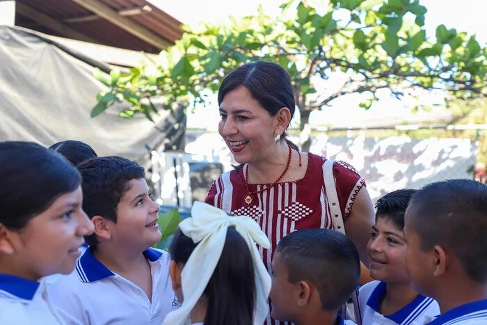 Hay clases en más de 11 mil escuelas de Michoacán: SEE