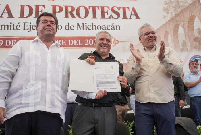 Heber Manzo asume dirigencia estatal de CATEM en Michoacán