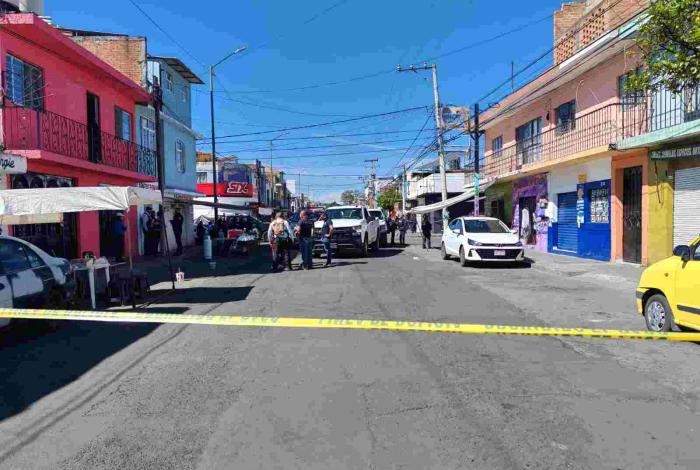 Hombre armado se quita la vida tras realizar disparos en la colonia Juárez, en Morelia