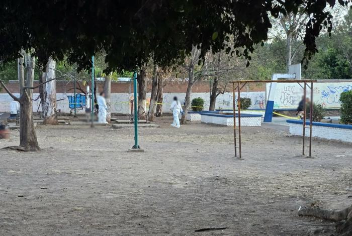 Hombre es asesinado con arma blanca en la colonia Socialista, en la Tenencia Morelos