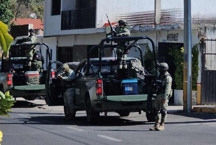 Hombre es hallado con herida de bala en su domicilio en Jacona; FGE investiga posible intento de suicidio