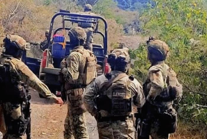 Hombre muere por estallido de explosivo improvisado, en Los Ocotes de Aquila