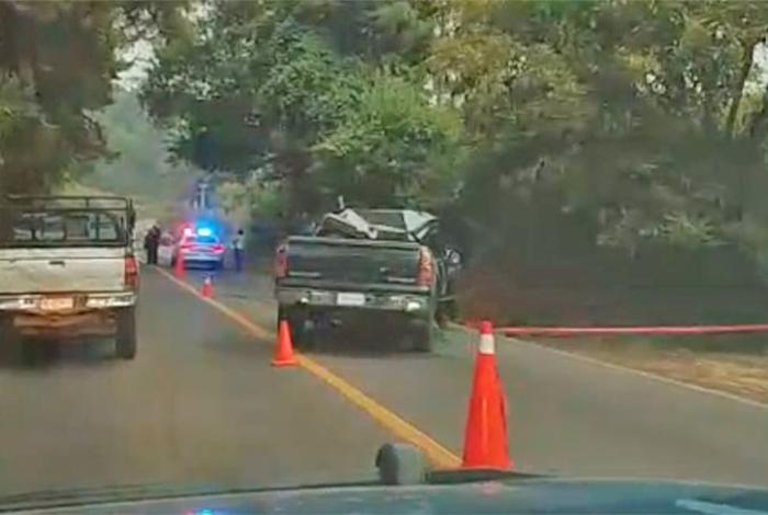 Hombre muere tras aparatoso choque en la carretera libre Uruapan-Pátzcuaro