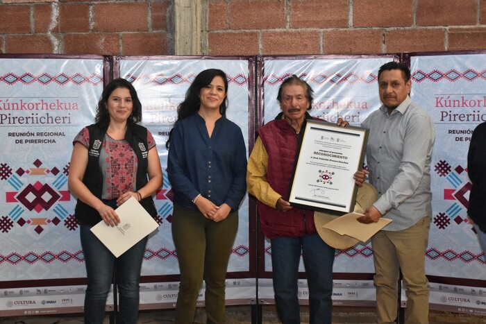 Homenaje a Tata Valentín, uno de los padres de la pirekua