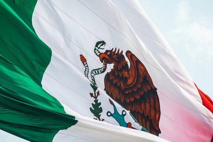 Hoy es el Día de la Bandera: conoce su evolución desde el estandarte de Miguel Hidalgo hasta la actual