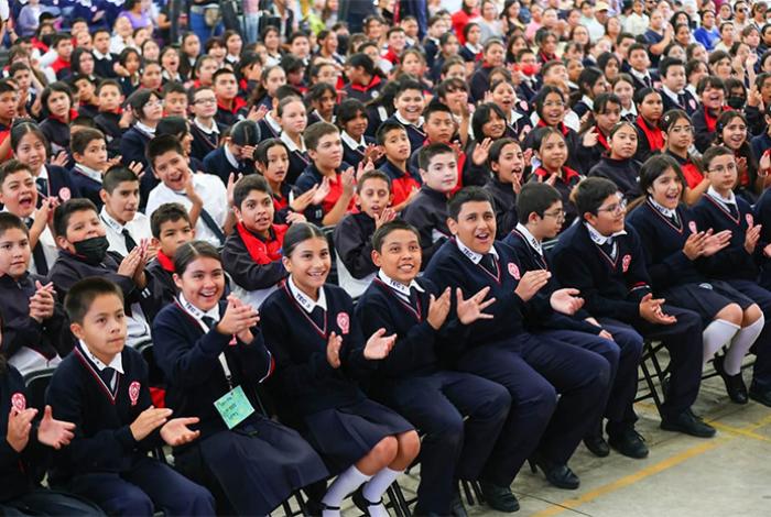 Hoy inicia dispersión de la Beca Rita Cetina para estudiantes de secundaria