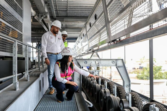 Hoy, la secretaria de Desarrollo Urbano y Movilidad, Gladyz Butanda Macías supervisó la fuerza de los sistemas del Teleférico de Uruapan