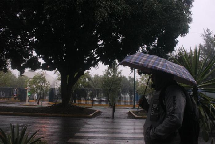 Hoy se pronostican lluvias fuertes en Michoacán y oleaje de hasta 2.5 metros