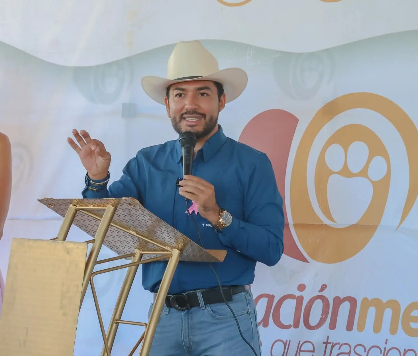 Humberto Jiménez Solís, gestiona cartillas del Servicio Militar en beneficio de jóvenes de Los Reyes