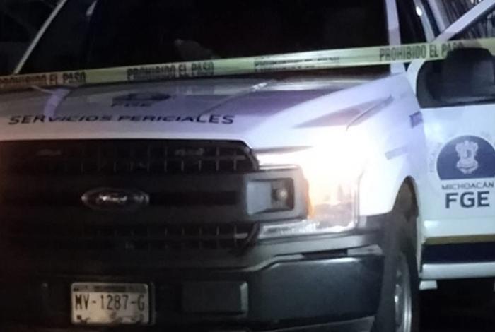 Identifican a hombre hallado asesinado a la orilla de la carretera Coalcomán-Tepalcatepec