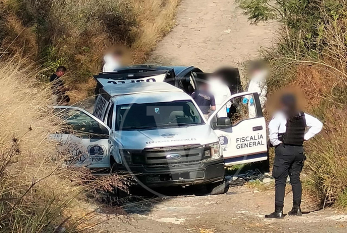Identifican a uno de los tres hombres hallados dentro de un vehículo en salida a Pátzcuaro