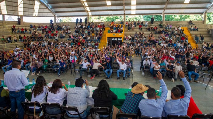 IEM realiza consulta en Santa Ana Zirosto sobre autogobierno y administración de recursos