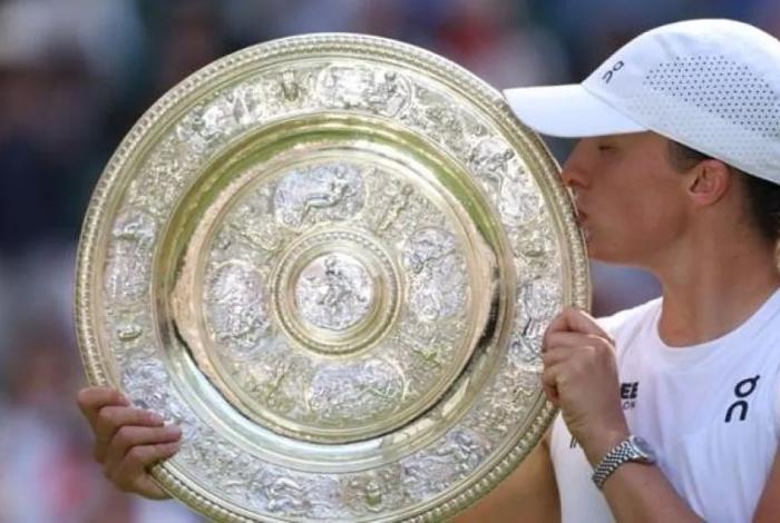 Iga Swiatek, conquista por vez primera Wimbledon