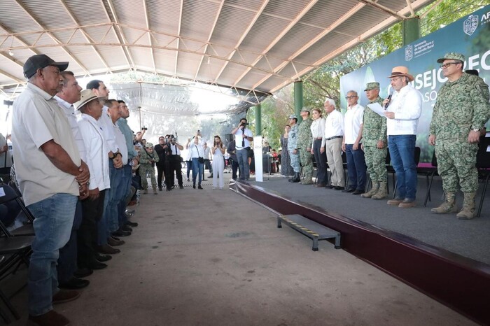 #Imágenes | Bedolla toma protesta al Consejo Regulador del Limón; llama a unidad del sector