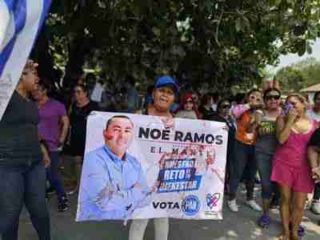 Imágenes Sensibles: Matan a candidato del PAN frente a simpatizantes