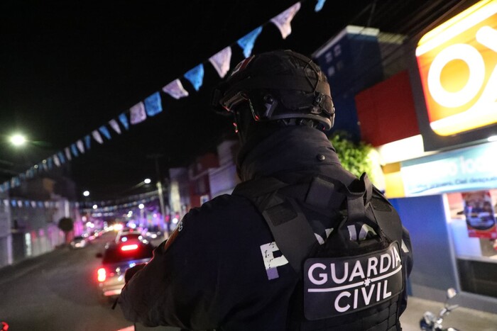 #Imágenes | SSP, Guardias Civil y Nacional, Ejército y FGE vigilan bares centros nocturnos en Morelia