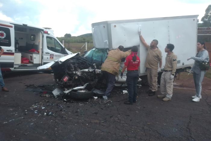 #IMÁGENES | Choque frontal deja tres lesionados en la carretera Jacona-Jiquilpan
