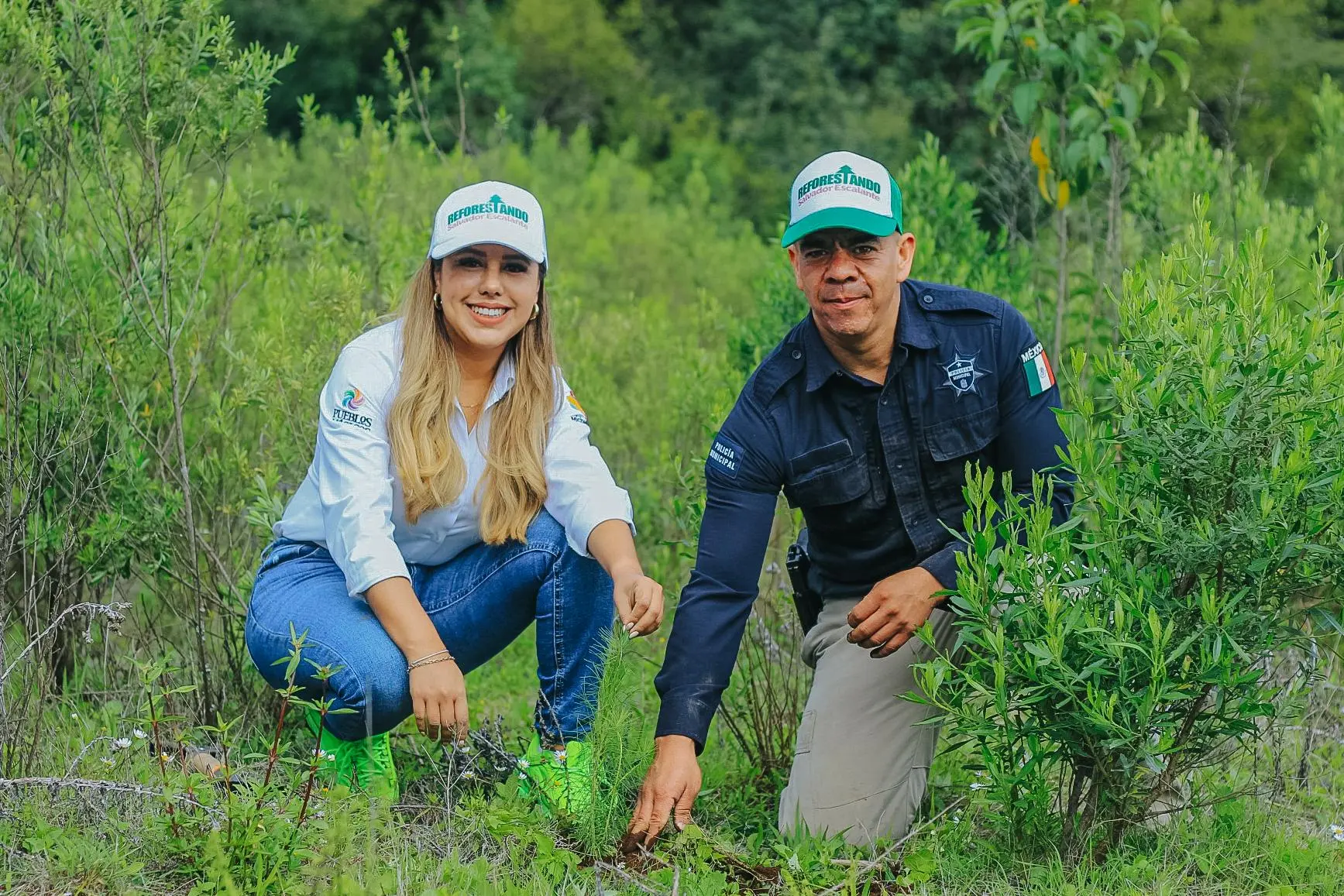 Impulsa Dayana Pérez el Medio Ambiente con la Plantación de 2,500 Pinos en Salvador Escalante