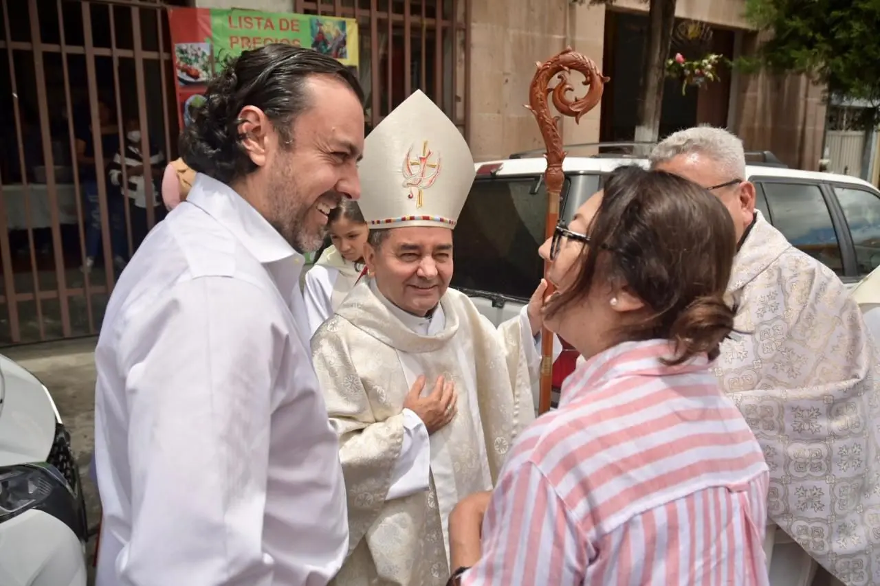 Impulsa Gilberto Morelos el autoempleo en la colonia Obrera con talleres productivos y convenio comunitario
