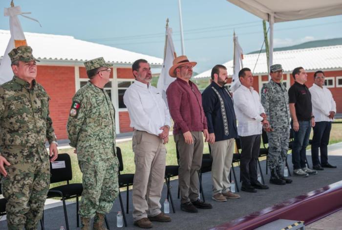 Inaugura Bedolla cuartel de la Guardia Civil en Arteaga; dará más seguridad a la autopista Siglo XXI