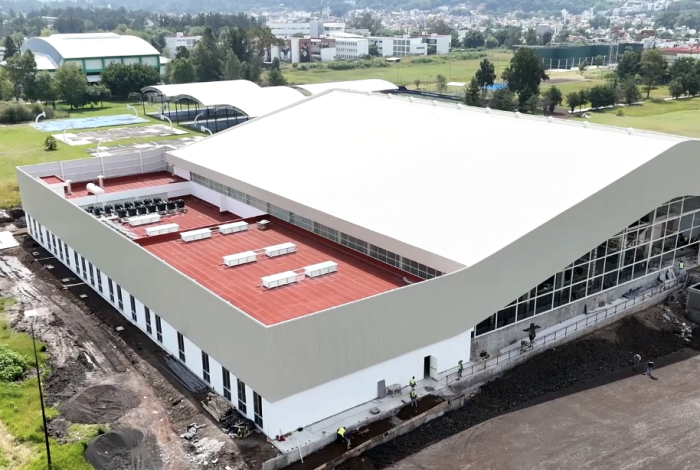 Inaugura UMSNH su alberca olímpica