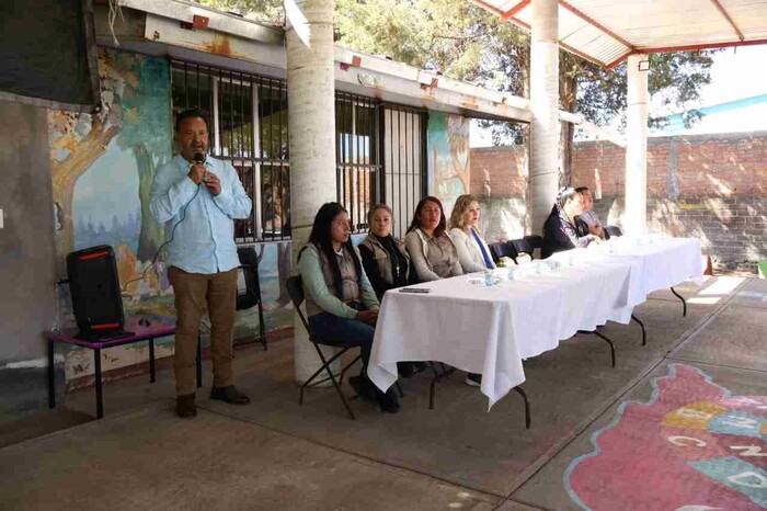 Inauguración de techado en el Jardín de Niños «Bertoldo Ochoa» en Tzenzenguaro