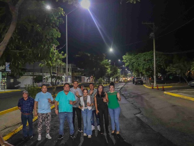 Inauguran Obra de Alumbrado en Avenida Tariácuri