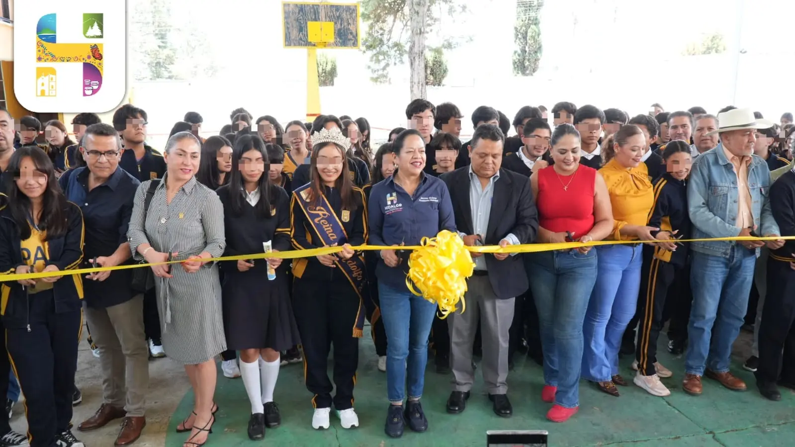 Inauguran techumbre en la Preparatoria Adolfo López Mateos de Hidalgo