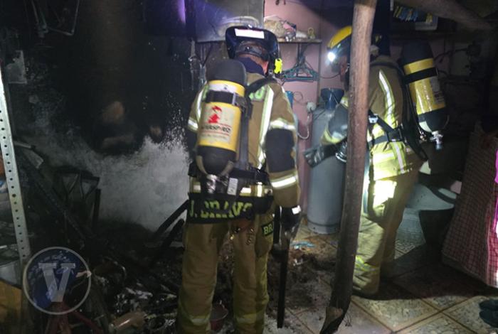 Incendio de vivienda moviliza a bomberos en Morelia