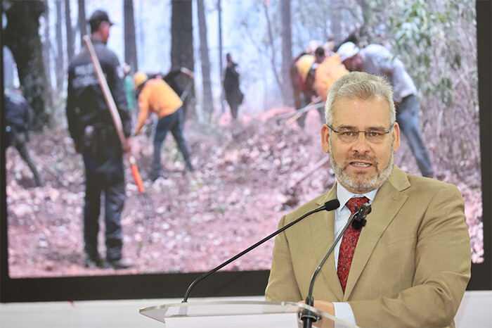Incendio en biosfera de la mariposa monarca no afectó zona núcleo: Bedolla