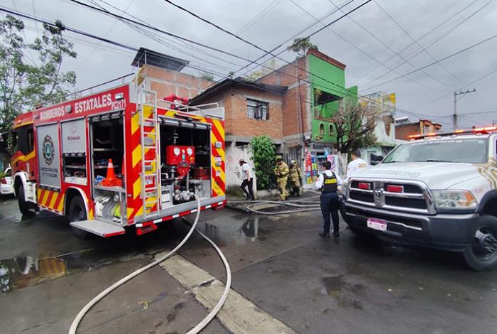Incendio en la cocina de una vivienda moviliza a bomberos en Morelia
