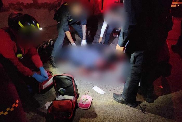 Individuos golpean y machetean a 2 sujetos en la colonia moreliana Molino de Parras