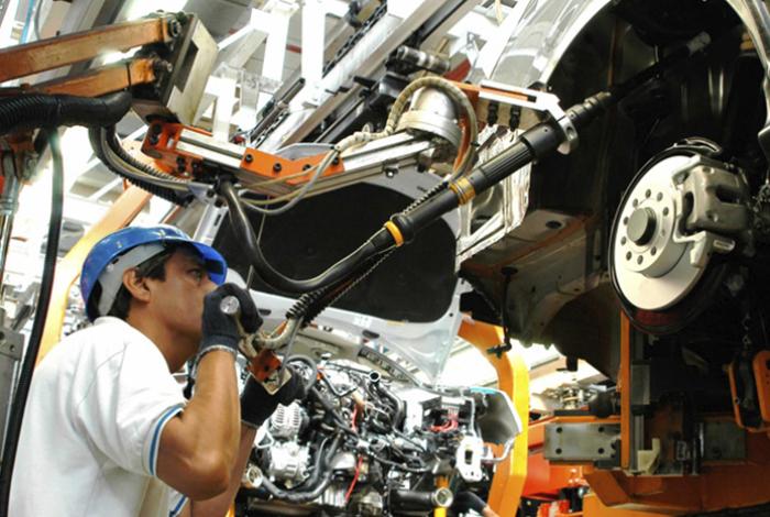Industria automotriz dice que “peleará y prevalecerá” pese a tensiones de EUA