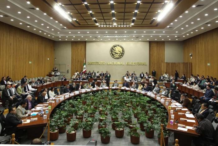 INE evaluará elecciones judiciales por posibles delitos