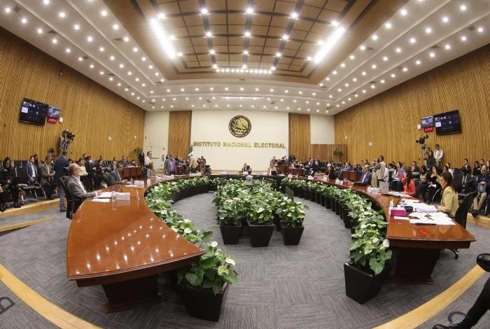 INE pospone revisión de magistraturas de circuito