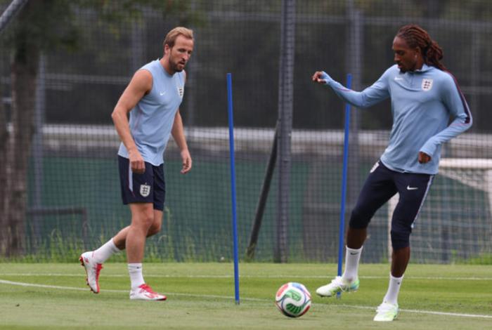 Inglaterra saldrá con Harry Kane en busca de romper el muro defensivo de México